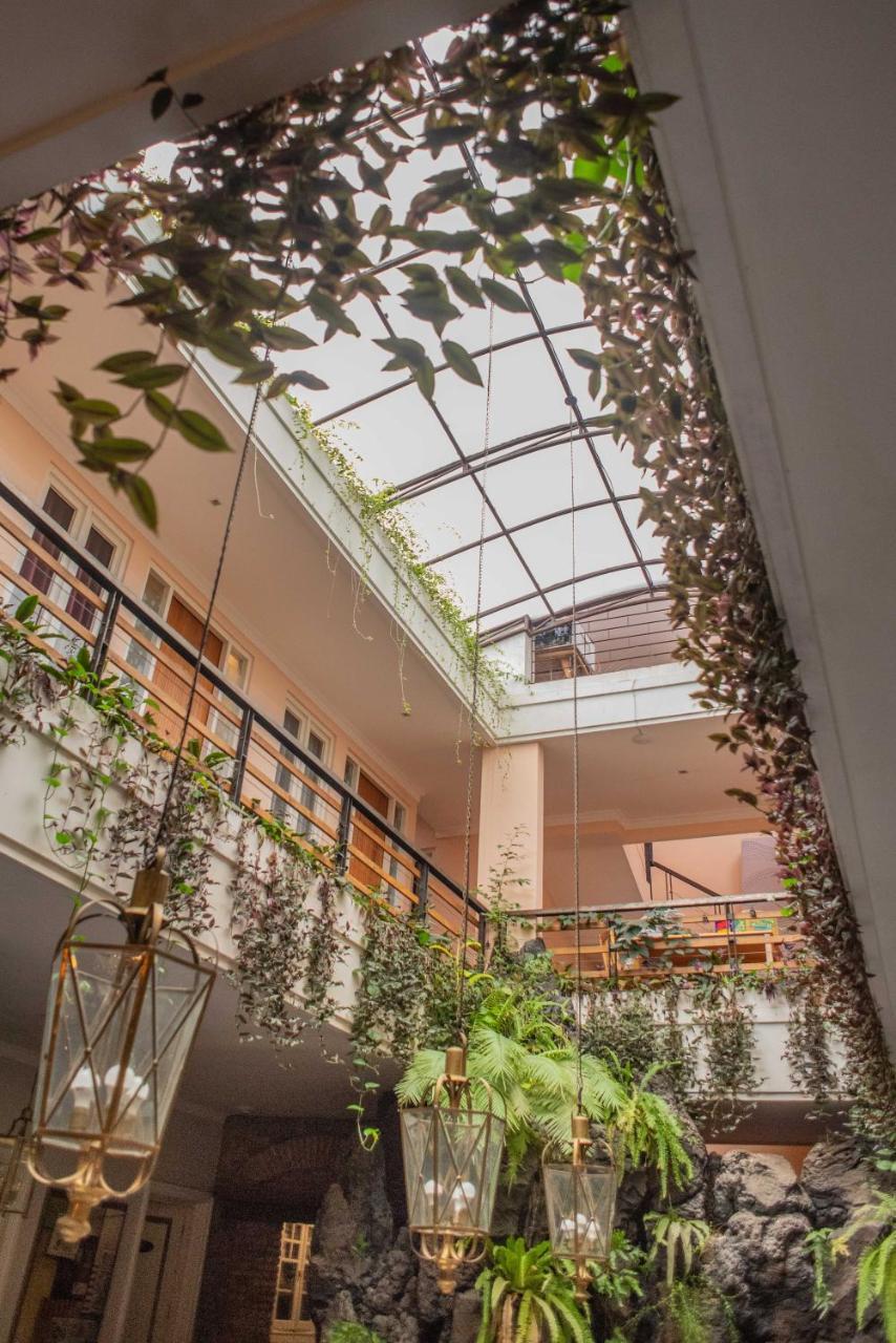 Front One Boutique Baluran Malang Hotel Екстериор снимка