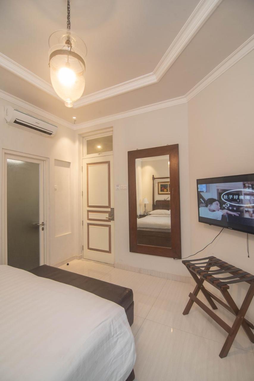 Front One Boutique Baluran Malang Hotel Екстериор снимка