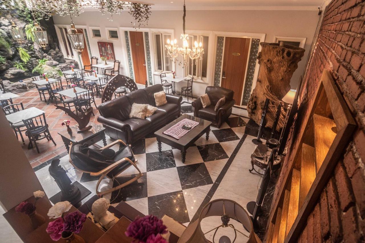 Front One Boutique Baluran Malang Hotel Екстериор снимка