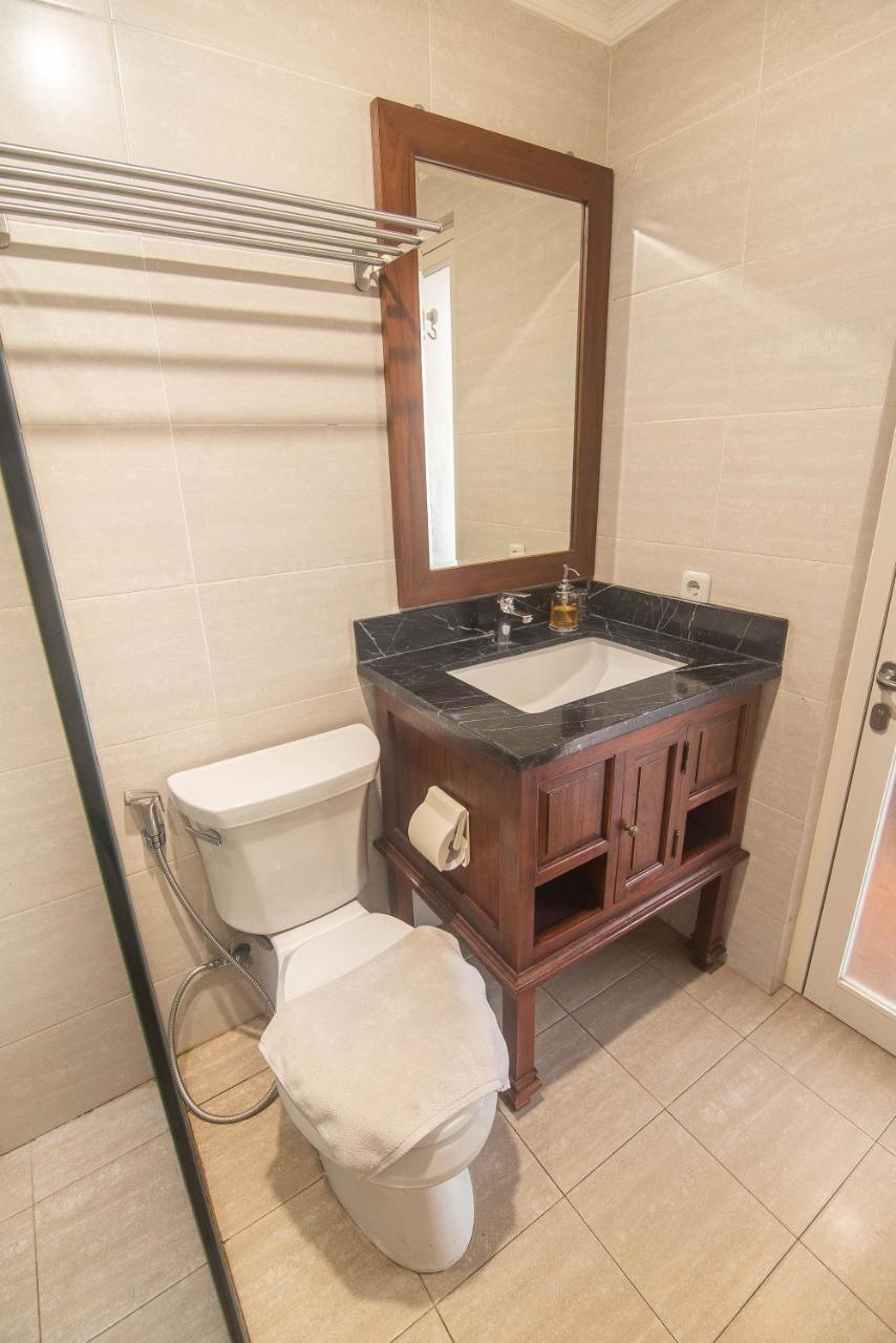 Front One Boutique Baluran Malang Hotel Екстериор снимка